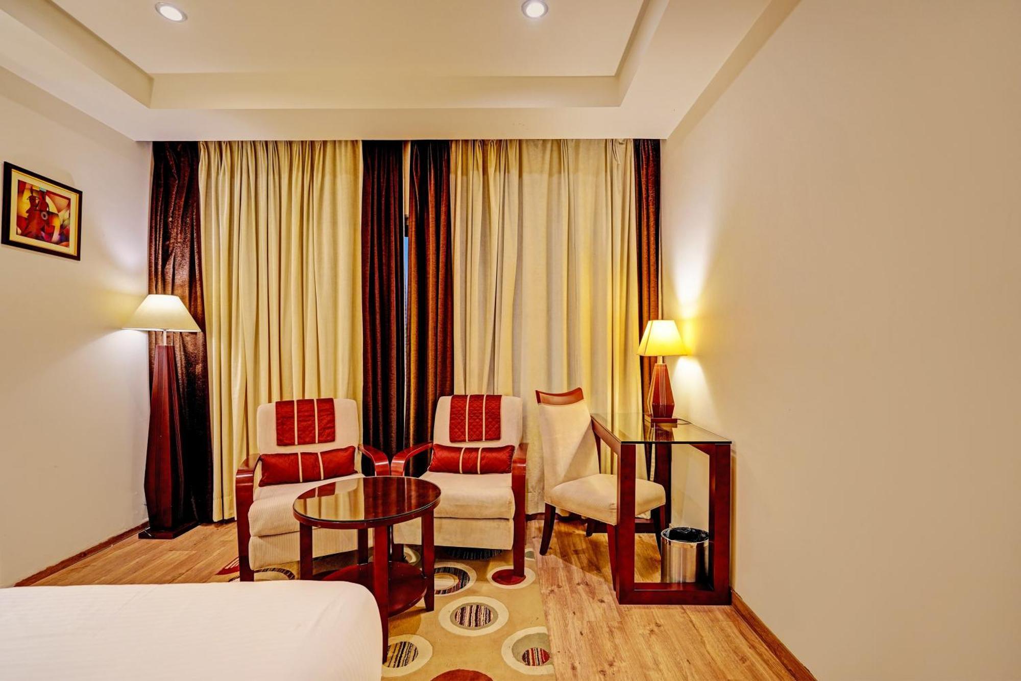 Hotel The Frist Collection Nuova Delhi Esterno foto